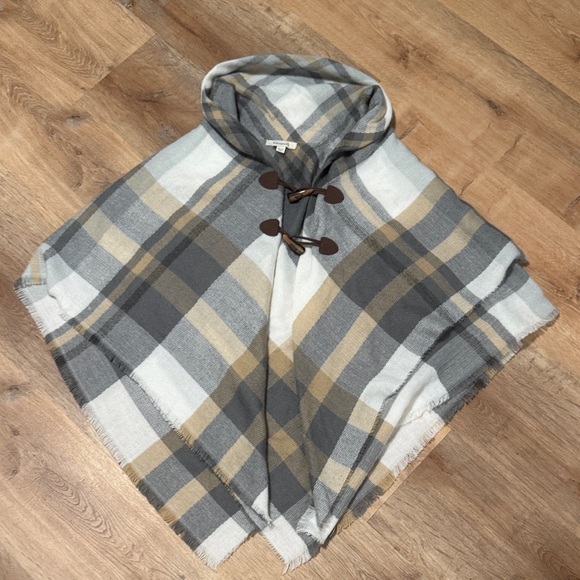 Francesca’s Plaid Hooded Poncho with Toggle Closure - Picture 1 of 8